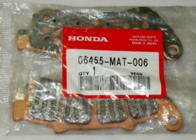 Тормозные колодки передние на один суппорт (арт. 06455-MAT-006), аналог 06455MAT016, 06455MATE21, 06455MATE22, 06455-MAT-016, 06455-MAT-E21, 06455-MAT-E22